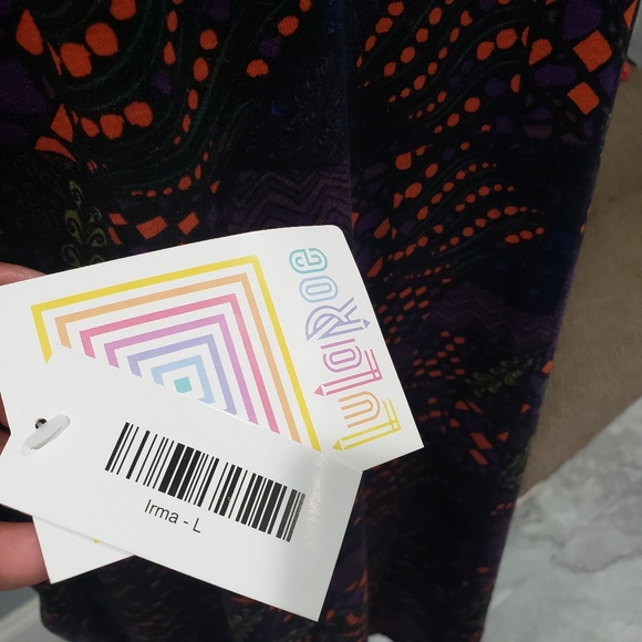 Lularoe Irma tunic tops blouses - Picture 6 of 7